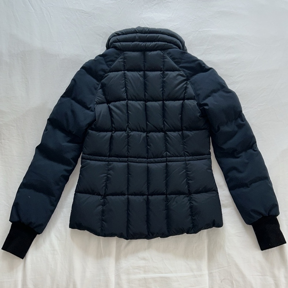 New authentic Unisex Canada Goose blue puffer jacket, S (offers welcome!) - Picture 3 of 11